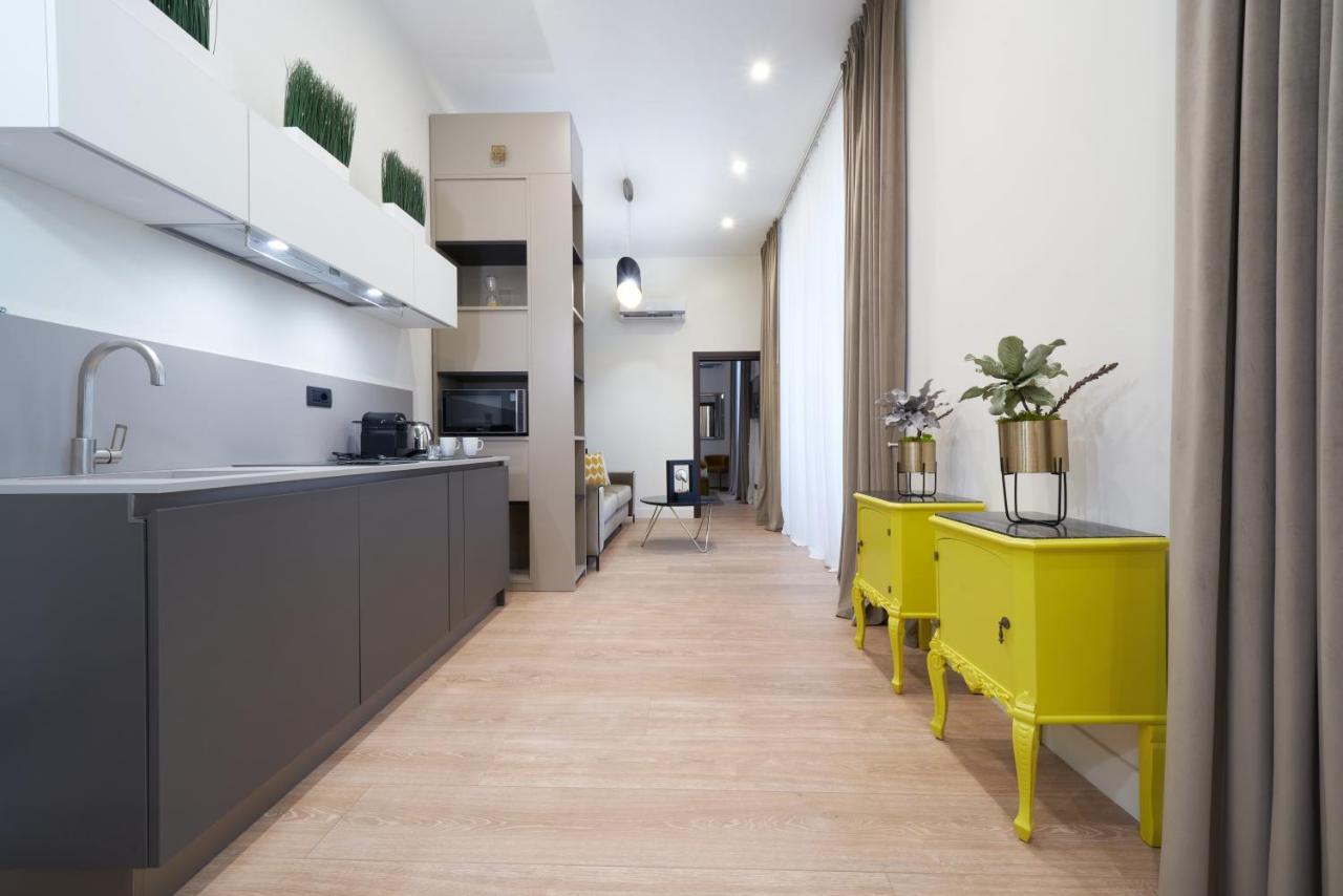 The One Napoli Luxury Apartment Экстерьер фото
