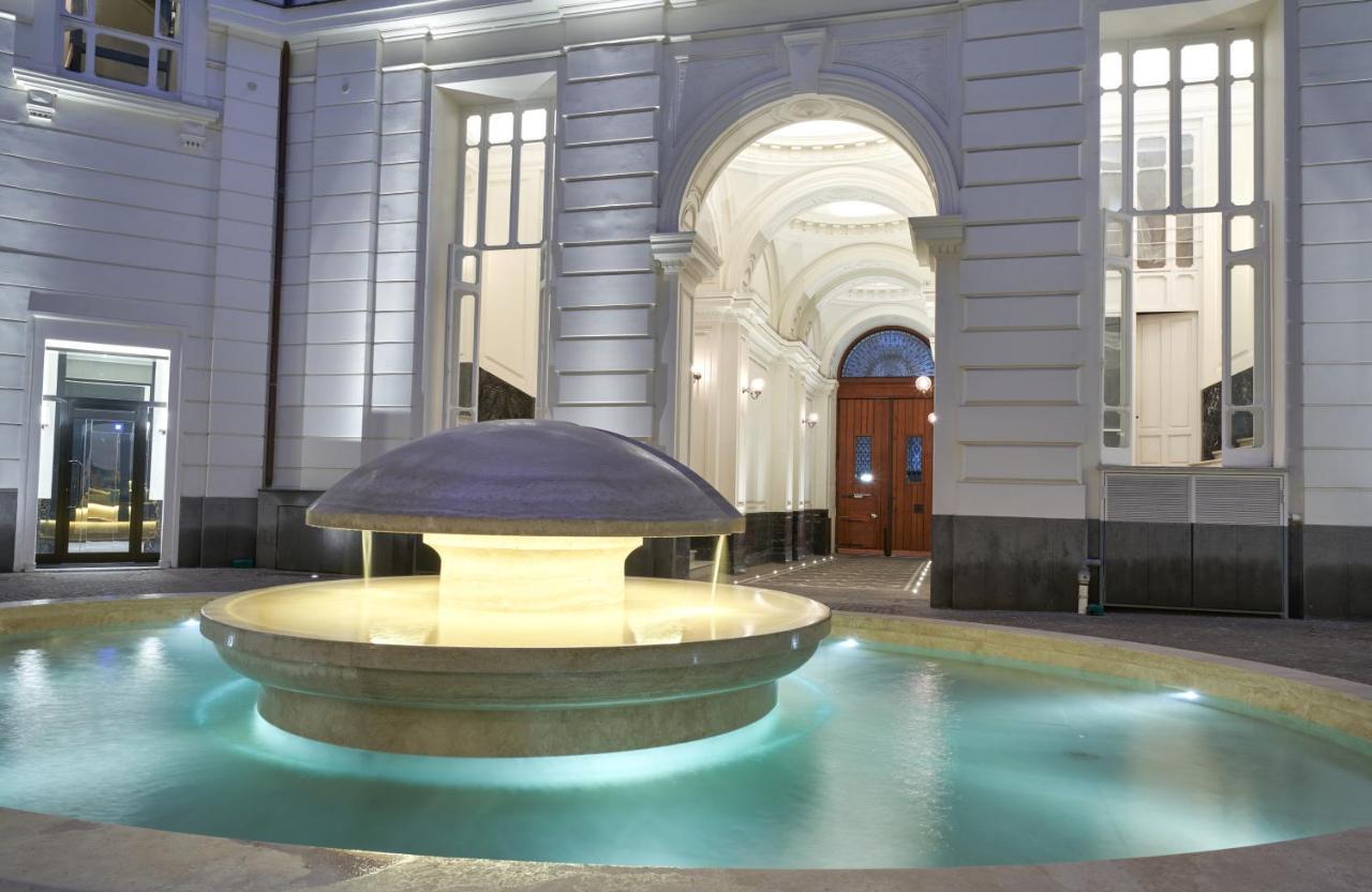 The One Napoli Luxury Apartment Экстерьер фото